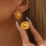fashionable stud earings